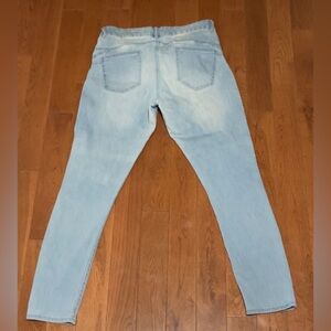Urban Planet Stylish High Rise Light Washed Jeans👖